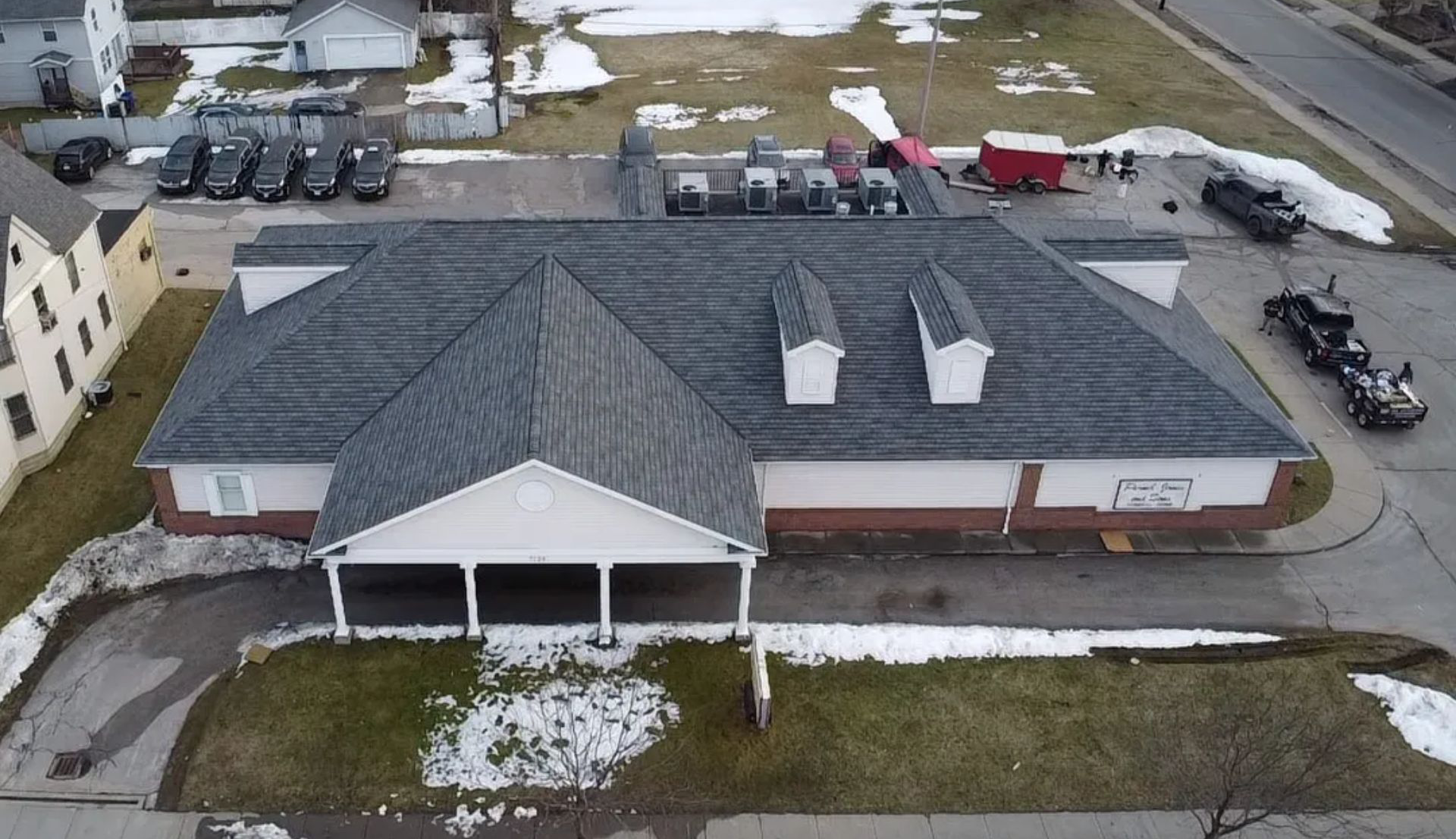 Completed Owens Corning asphalt shingle roof installation by J&K Exteriors