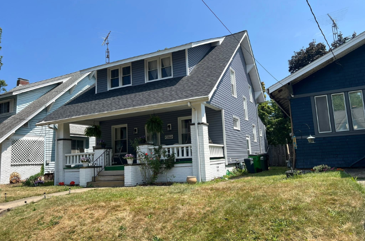 Completed siding replacement project in Northeast Ohio by J&K Exteriors
